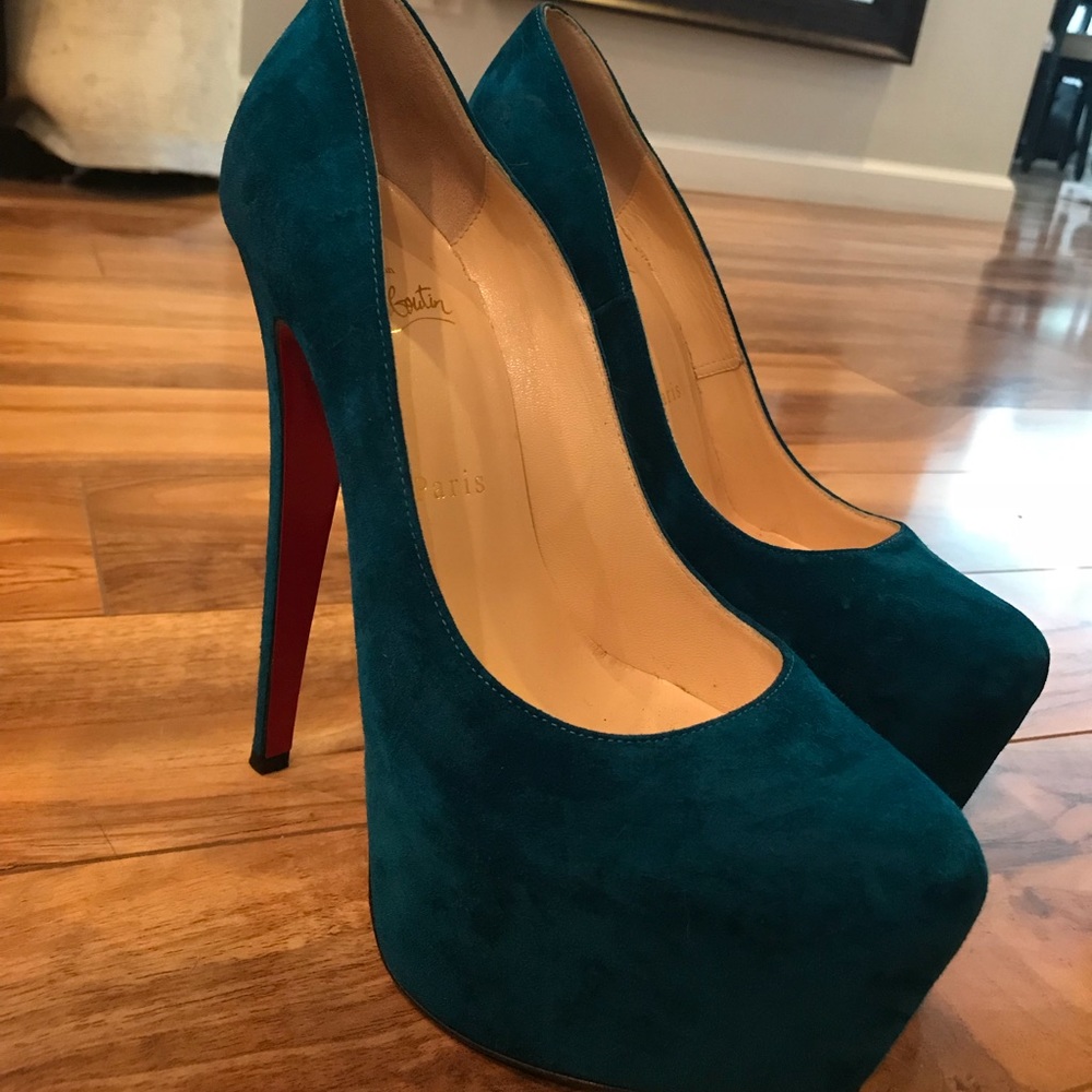 Christian Louboutin Daffodile Suede Heel Size 38